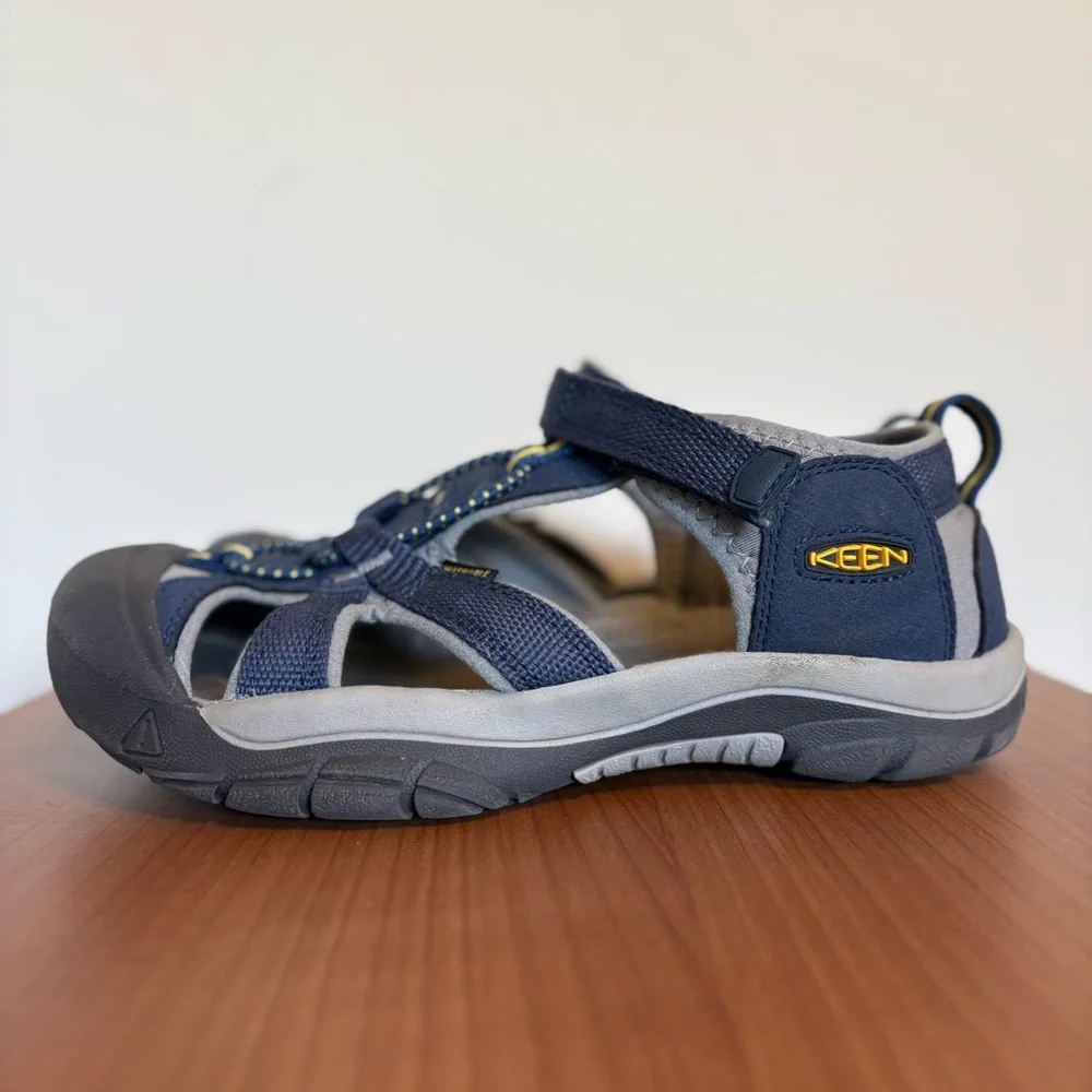 KEEN Venice H2 Sandals Little Kids' Hiking Shoes Navy Blue Kids size 3